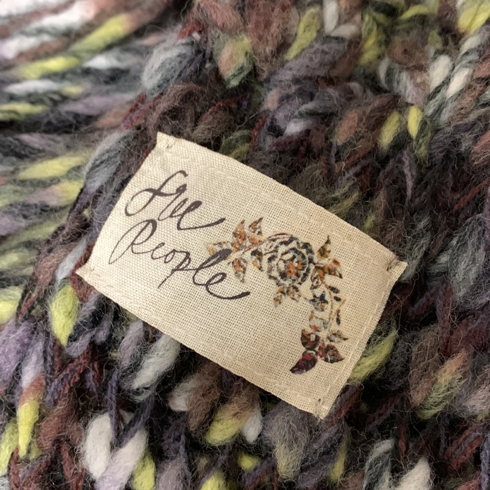 Free People - Picture 5 of 5
